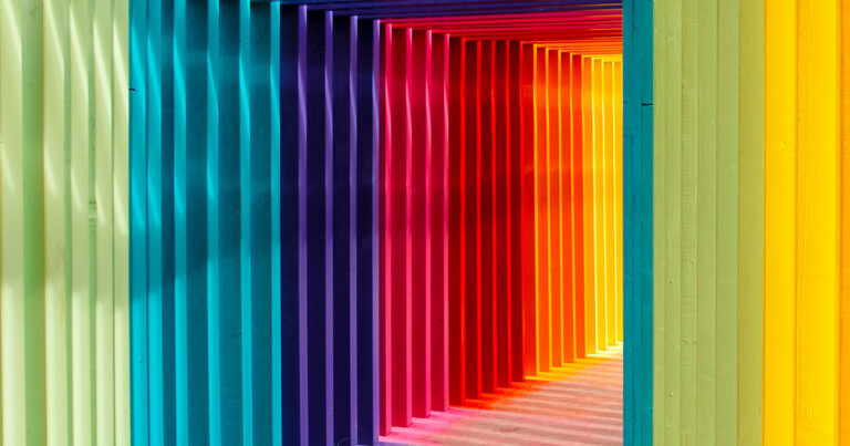 psychology-of-color-featured-image